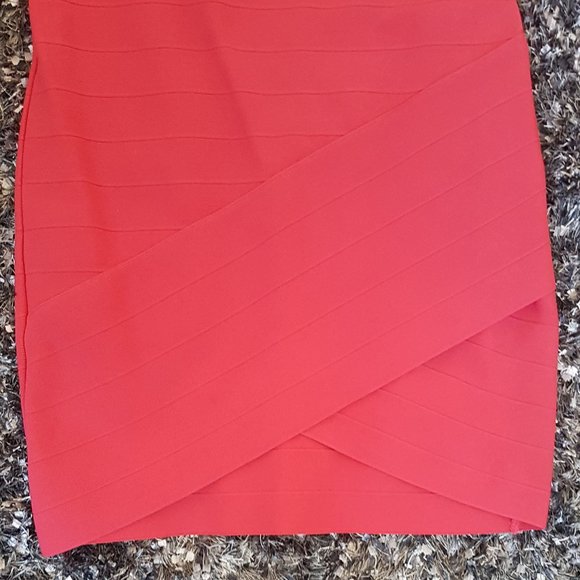 GUESS Bandage Dress - Picture 9 of 10